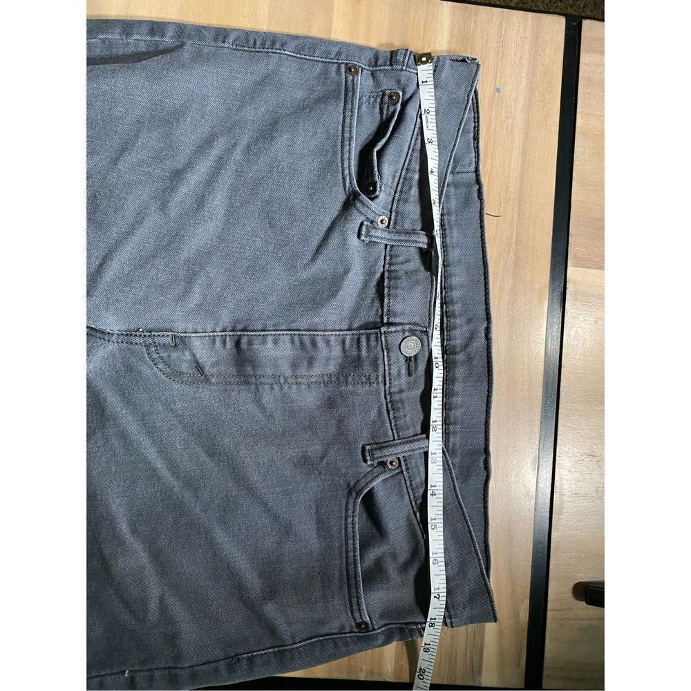 Levi Strauss & Co.‎ - Picture 5 of 6